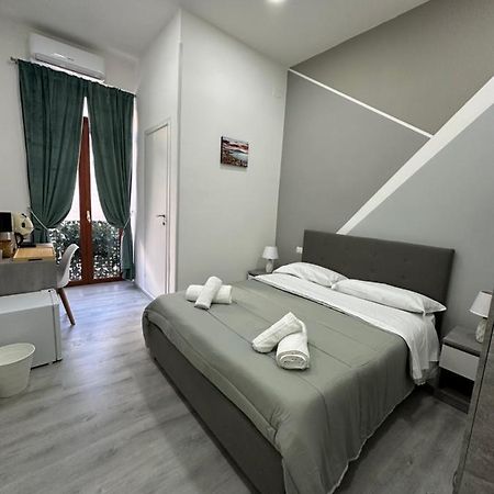 Garibaldi Guest House Napoli Exterior foto