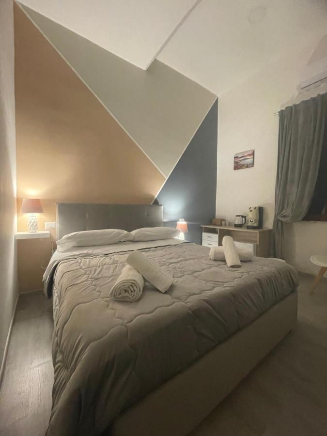 Garibaldi Guest House Napoli Exterior foto