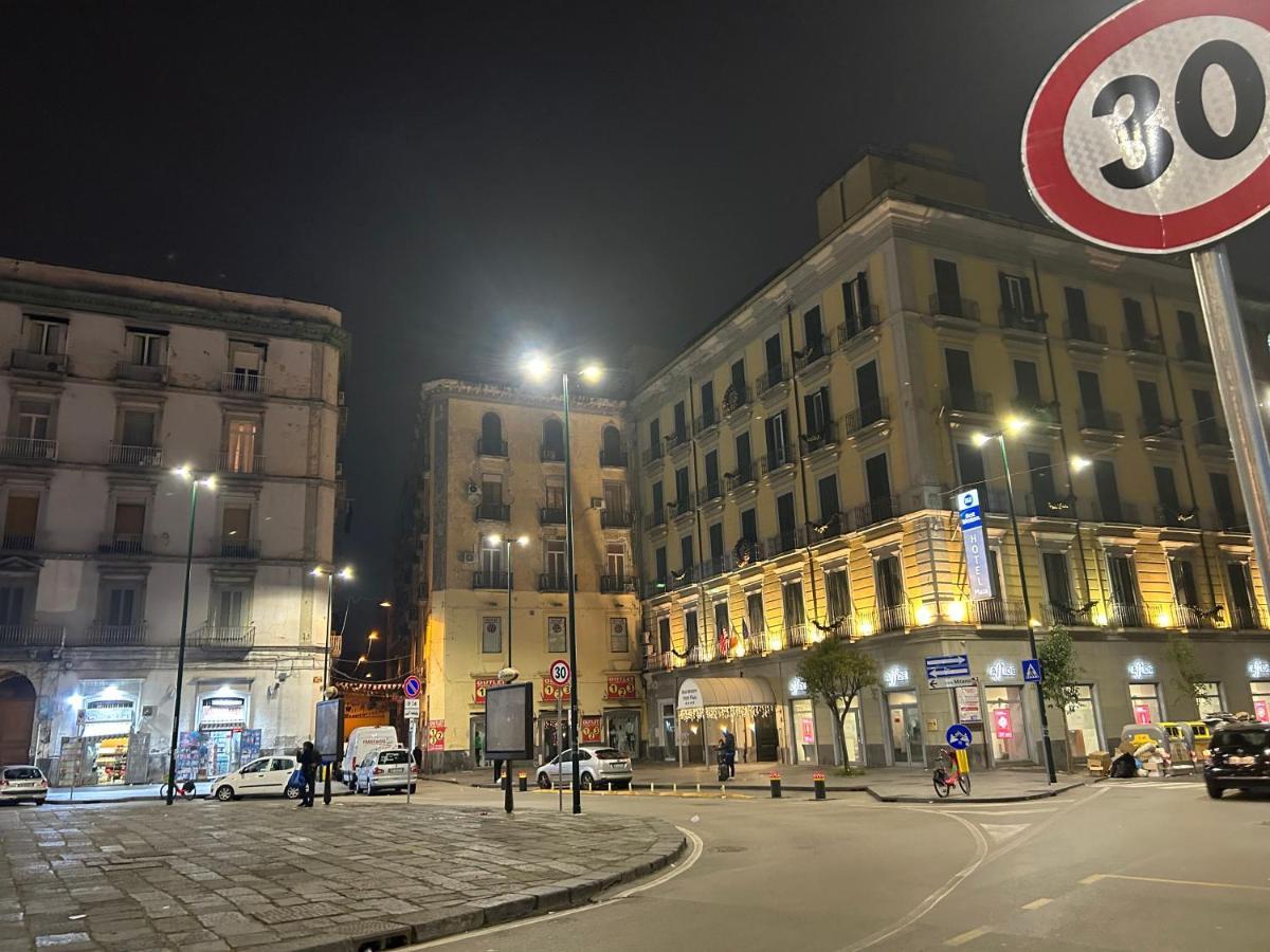 Garibaldi Guest House Napoli Exterior foto