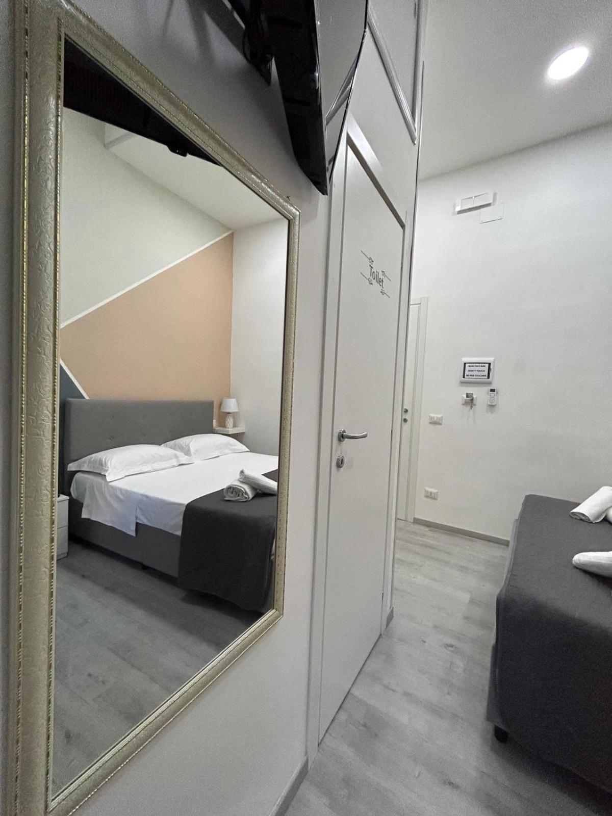 Garibaldi Guest House Napoli Exterior foto