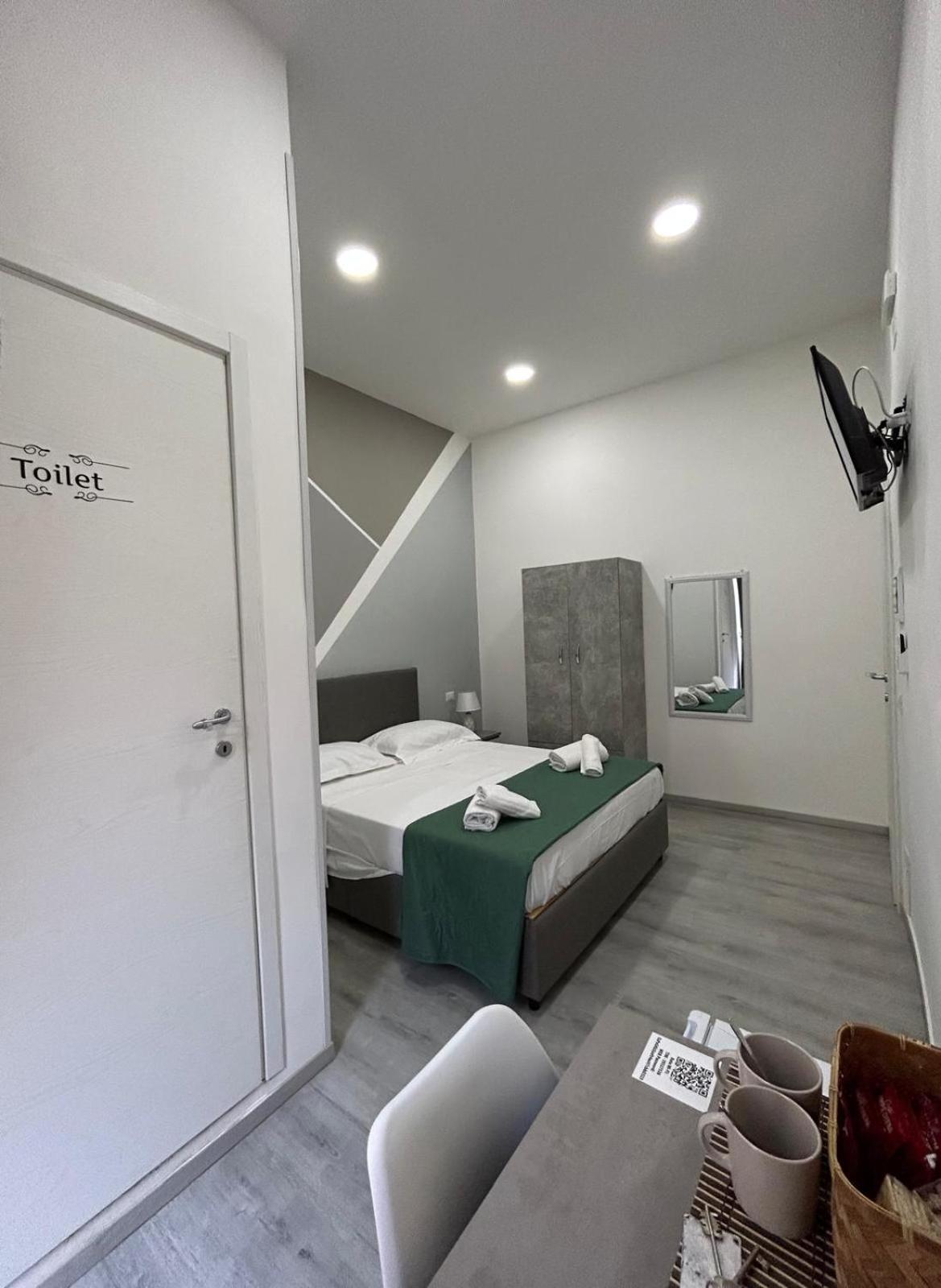 Garibaldi Guest House Napoli Exterior foto